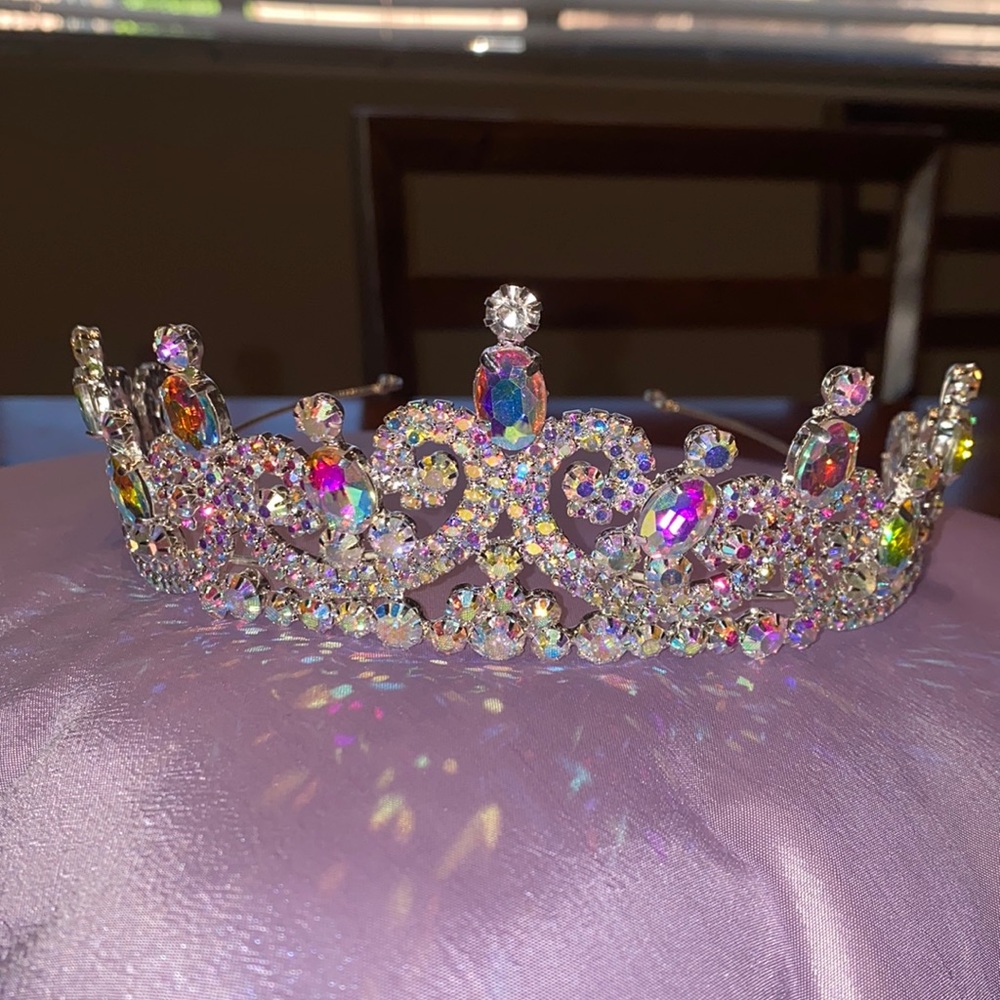 Crown 👑